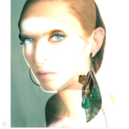Hemmerle. Green Earrings